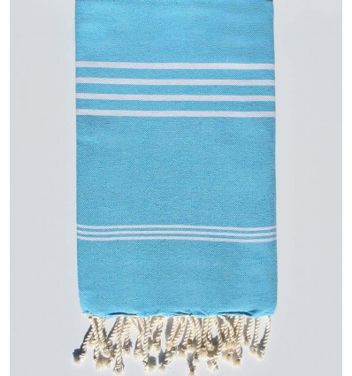 Serviette de plage bleu ciel avec rayures