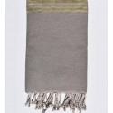 Jeté taupe clair avec lurex doré
