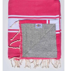 Fouta couleur rose fushia...