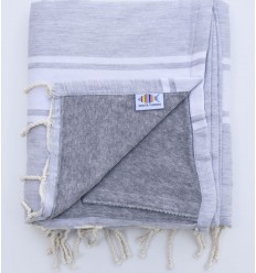 Fouta gris clair doublée...