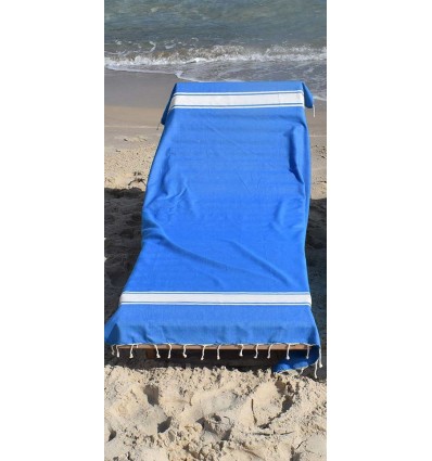 toalla de playa plana azul