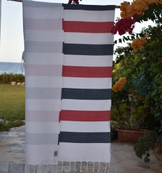 Red and midnight blue beach towel lined with sponge 2