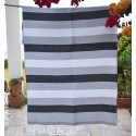 Fouta gris noir et blanc doublée éponge
