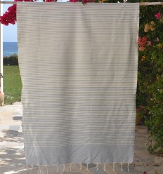 Fouta gris clair rayée blanc créme 2