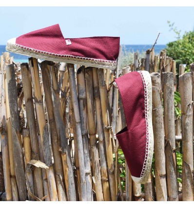 Bordeauxfarbene Espadrilles