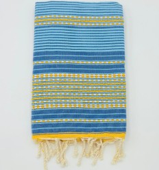 Fouta arabesque bleu clair avec rayures