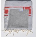 Fouta gris clair bandes rouges doublée éponge grise