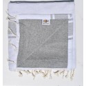 Fouta blanche à bandes gris clair doublée éponge gris