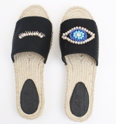 Mules noires