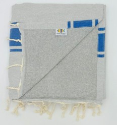 Fouta gris bandes bleu doublée éponge grise 2