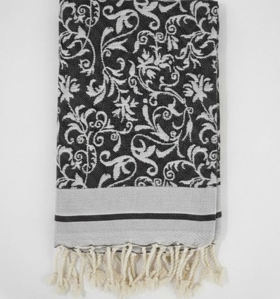 Fouta Noire Motifs Floraux – Serviette de Plage Élégante