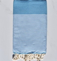 Grande fouta nid d'abeille bleu azur clair