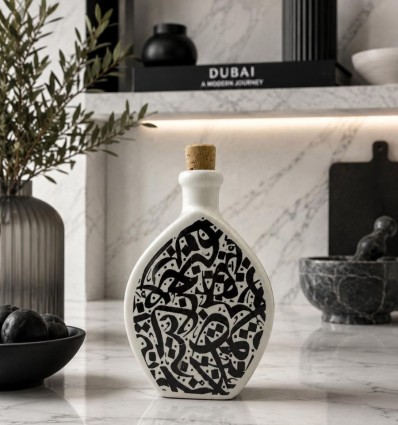 Flacon en céramique artisanal fait main