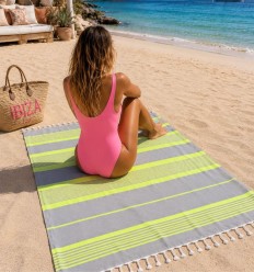 Fouta cinza e amarelo fluorescente com felpo