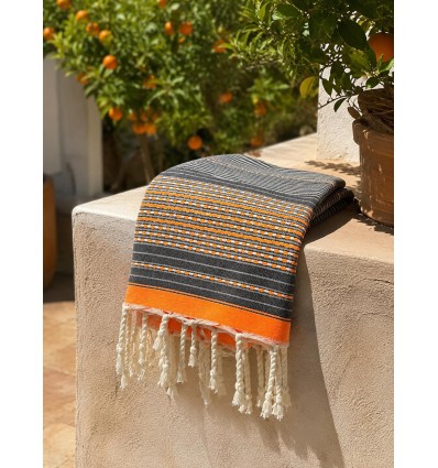 Fouta arabesque orange et gris