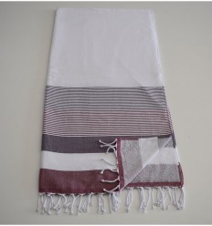 Fouta éponge blanc, mauve et amarante