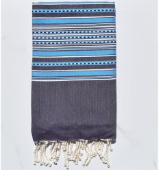 Arabesco púrpura oscuro y azul cielo